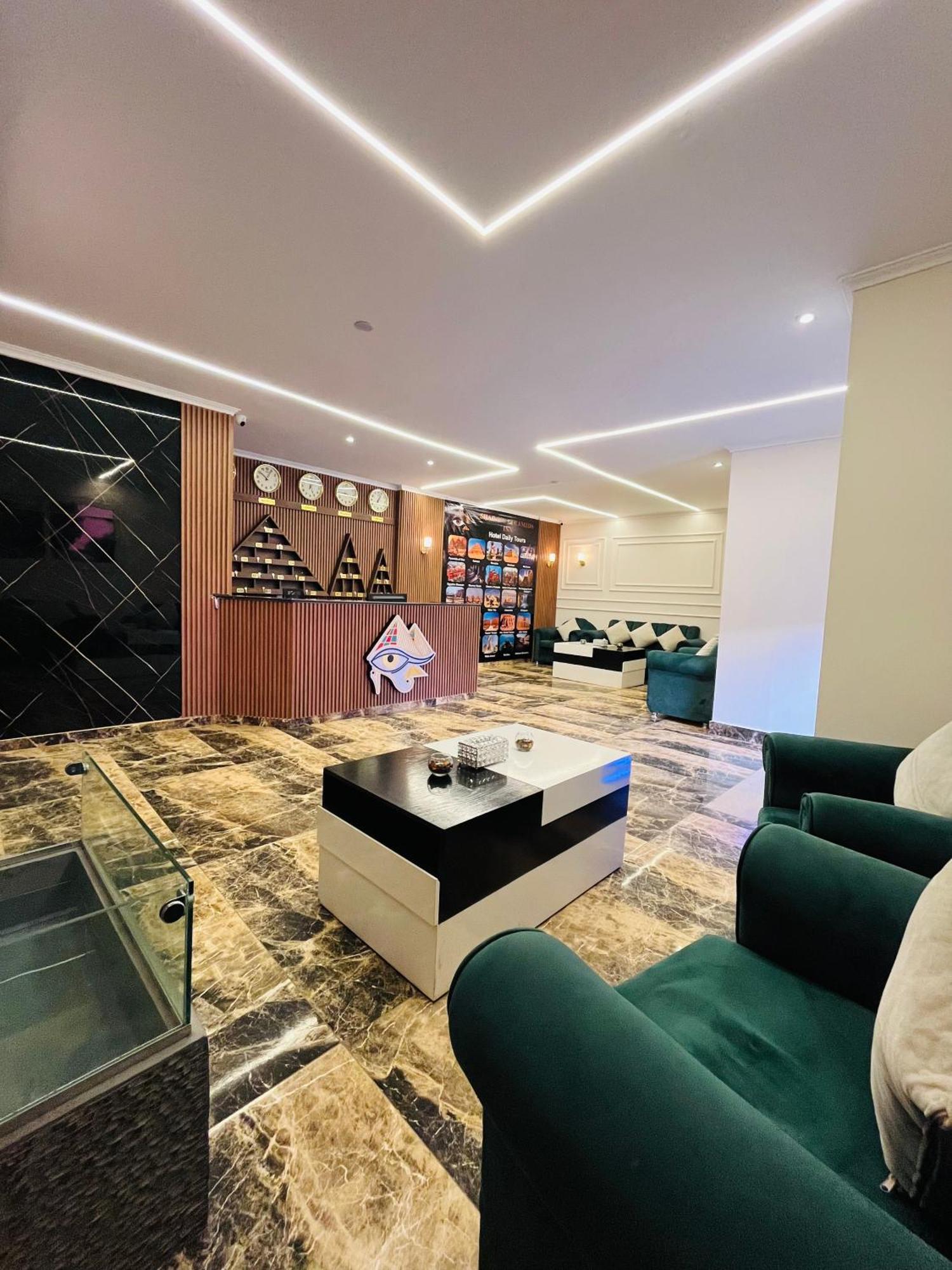 Shadow Pyramids Suites And Jacuzzi Kafret el-Gabal Exterior foto