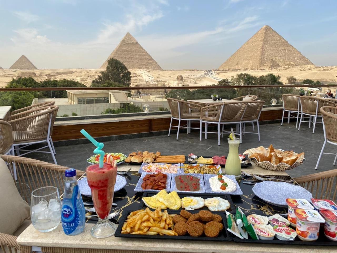 Shadow Pyramids Suites And Jacuzzi Kafret el-Gabal Exterior foto